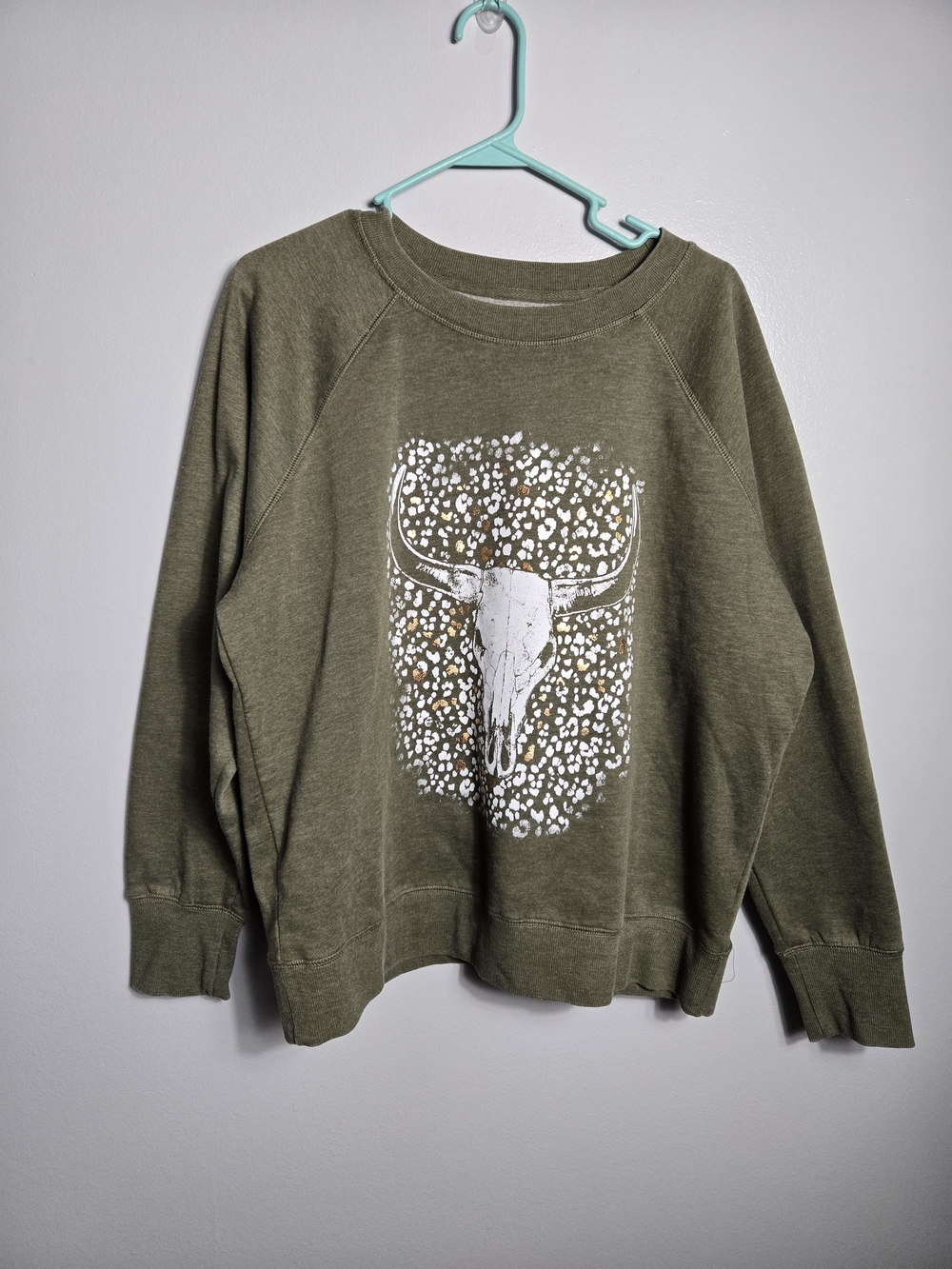 Maurices Olive Green Bull Skull Leopard Graphic Sweatshirt Western Boho Large